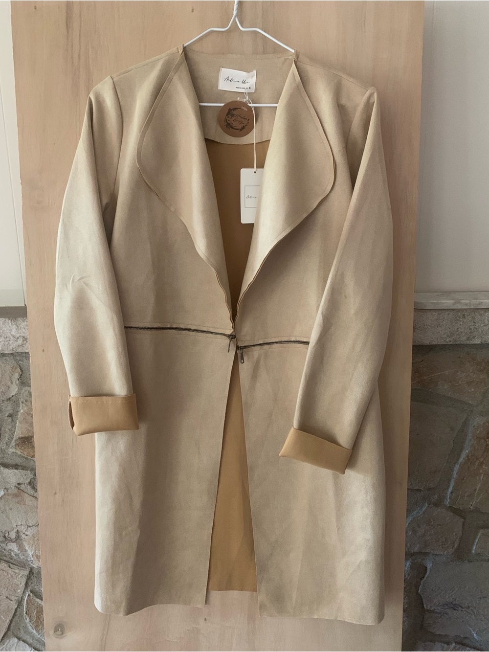 Active USA Women’s Beige Faux Suede Long Cardigan Jacket size Small NWT